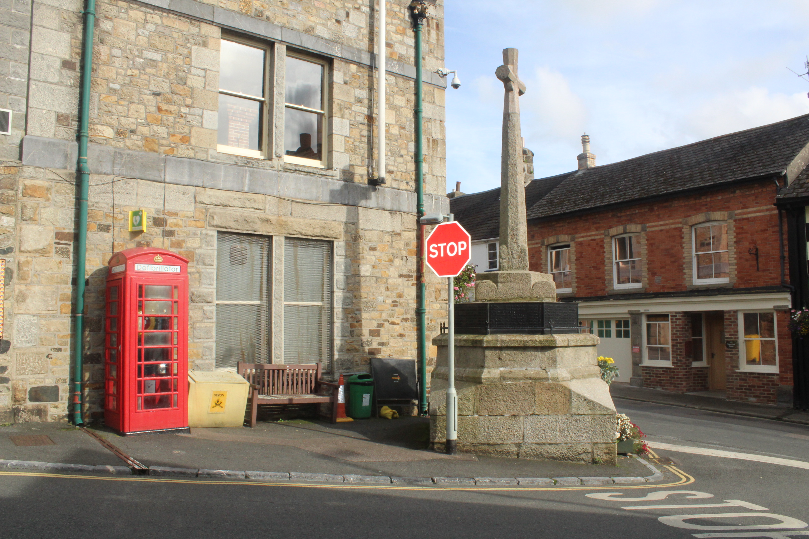 BOVEY TRACEY CROSS War Memorials Online